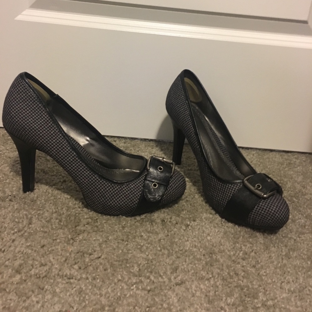 Buckle Hot High Heels